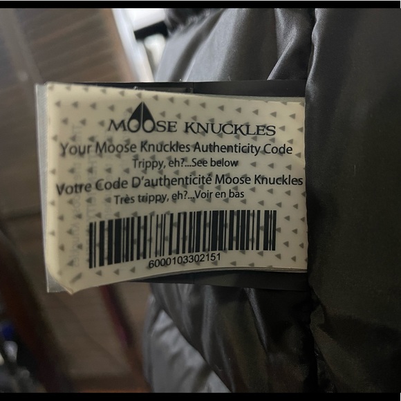 Moose Knuckles ( Pre-loved ) Jacket - Picture 9 of 13